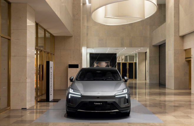 폴스타, 대전 신세계에서 폴스타 로드쇼 진행 (1)