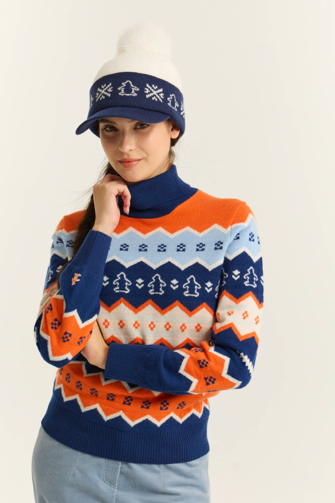 [이미지1] 먼싱웨어, ‘홀리데이 기프트 컬렉션’ 출시 (여성용 홀리데이 패턴 방풍 스웨터)