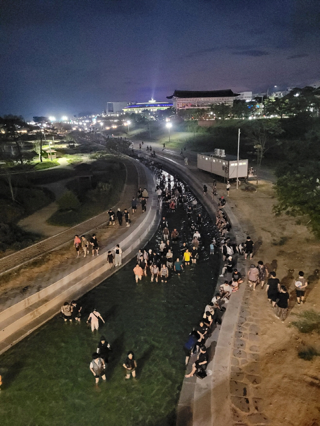 1124 안동  시민의 일상을 ‘건강’으로 재설계하다 (1)