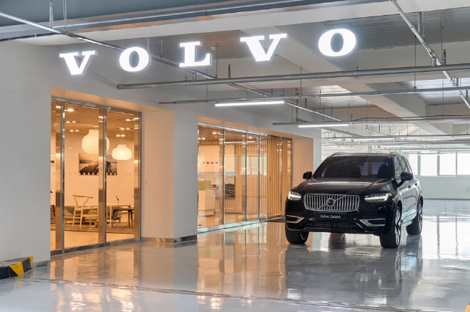 사진자료 1_볼보자동차코리아 광주 셀렉트(SELEKT) 전시장에 신규 고객 라운지 오픈