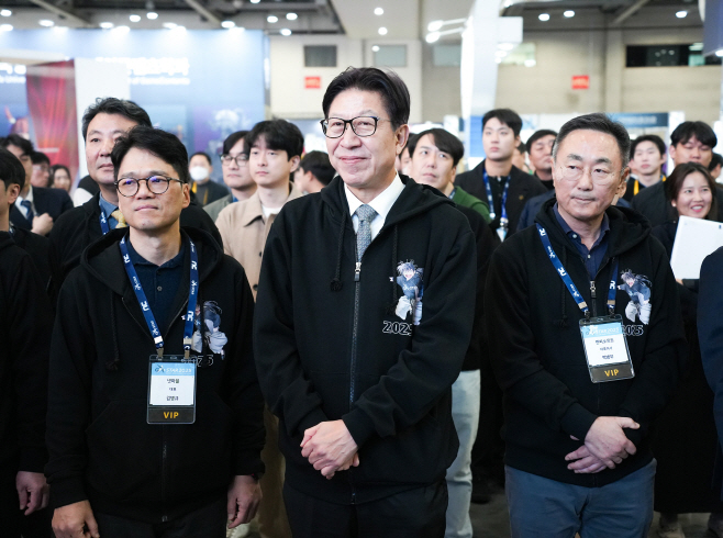 부산서 지스타 2025 개막<YONHAP NO-2991>