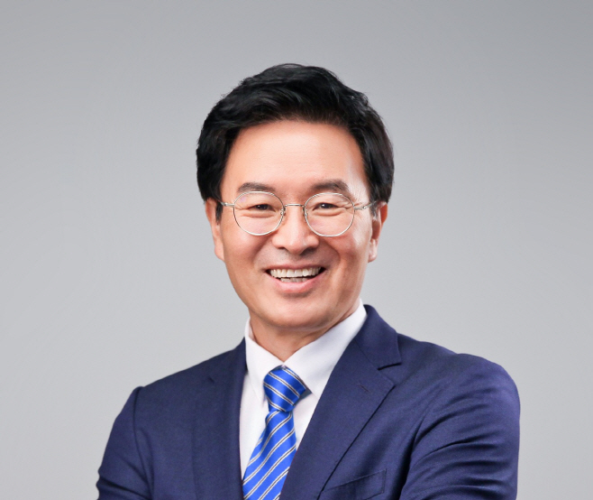 정진욱_의원_프로필사진