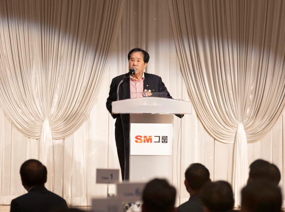 [보도사진1]우오현 SM그룹 회장, 건설 협력사 정기간담회서 ’지속가능한 미래’ 강조