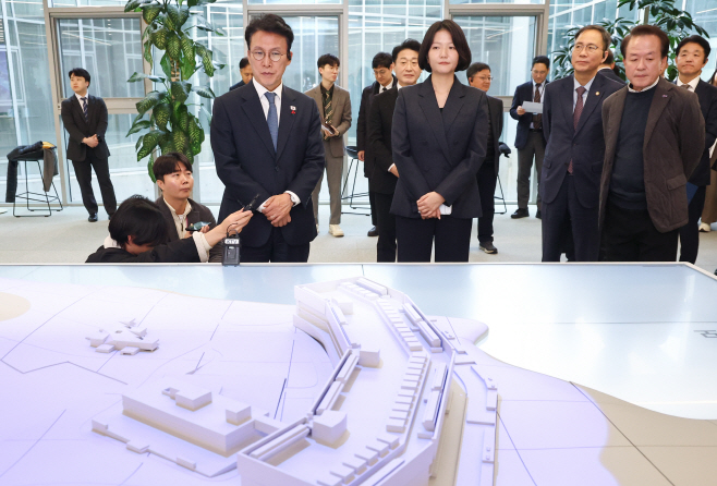 김민석 총리, 네이버데이터센터 각 세종 시찰<YONHAP NO-4853>