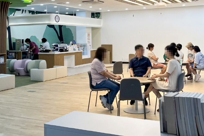 1.시민소통과((기획)의정부시, 우리동네 정책로드맵 ‘신곡1동편’)2-신곡1동 주민센터 마주쉼터