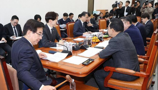 news-p.v1.20251130.e58633af92224bc99ff18b3eeb23bbae_P1