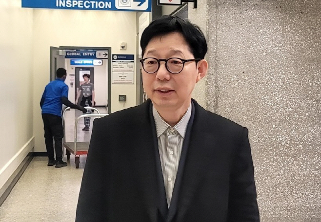 한미팩트시트 이행 협의 위해 방미한 외교차관<YONHAP NO-2090>