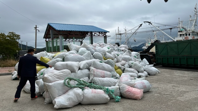 섬박람회 대비 조업 중 인양쓰레기 수매 확대