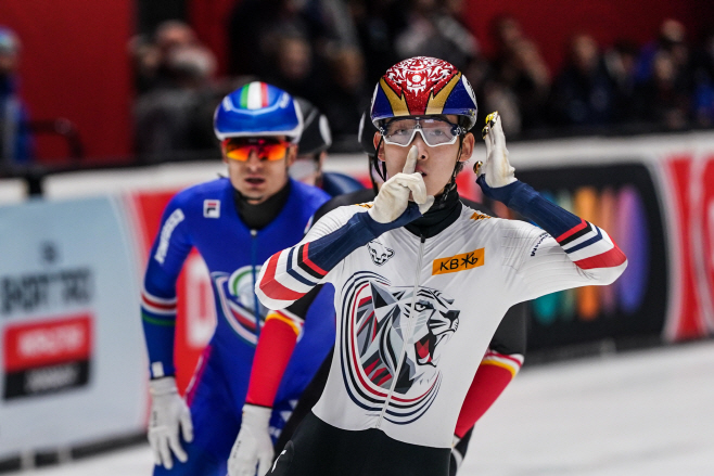 (SP)NETHERLANDS-DORDRECHT-SHORT TRA... <YONHAP NO-3265> (XINHUA)