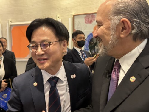 U.S. cuts tariff on Korean cars to 15%