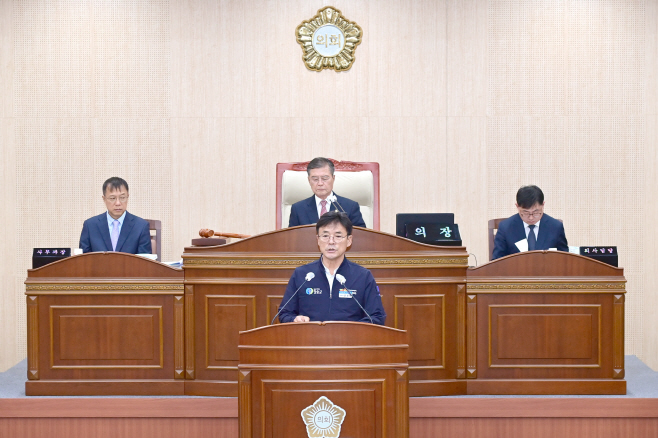 윤경희 청송군수, 시정연설 통해 내년도 비전 제시