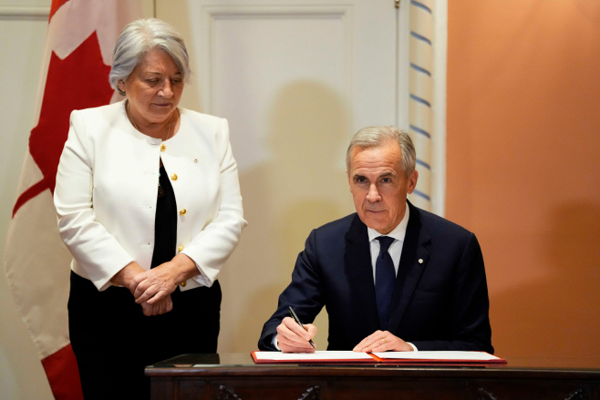 Canada Cabinet Swearing In <YONHAP NO-2511> (AP)