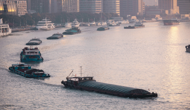 CHINA ECONOMY STOCK MARKET