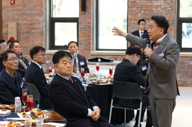 20251204 - 2025년 충청북도 무심회(대회의실 도지사)2 (1)