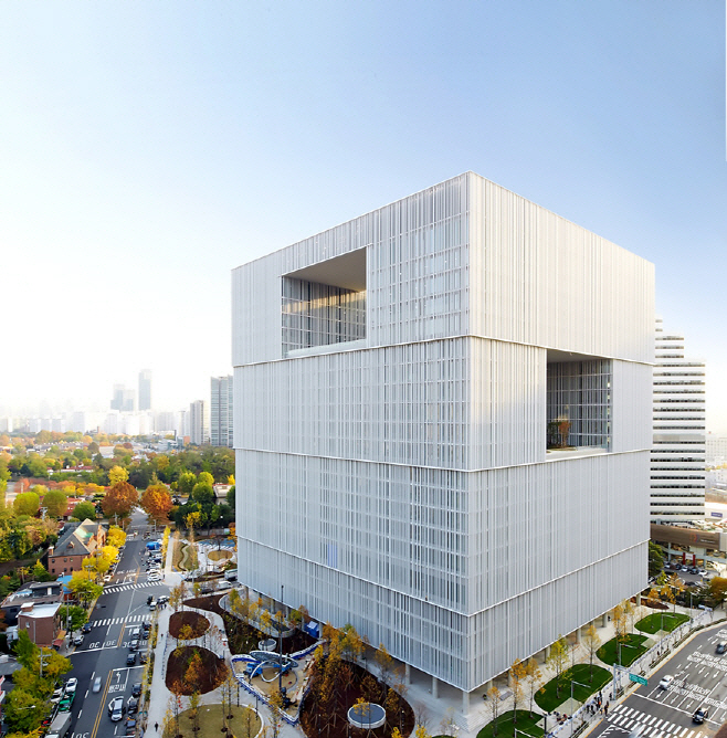 아모레퍼시픽 본사 전경 아모레퍼시픽