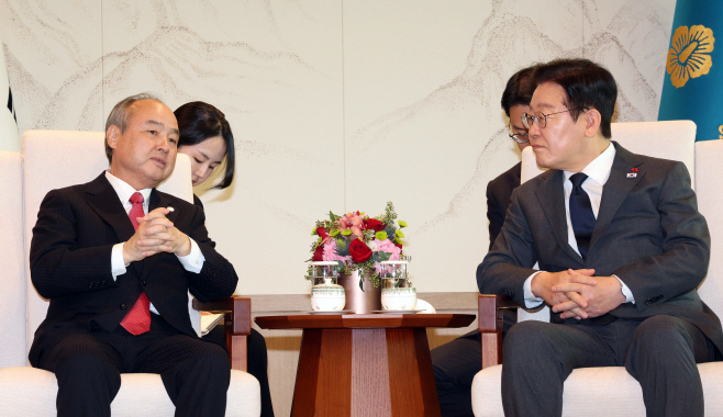 이재명 대통령, 손정의 회장 면담