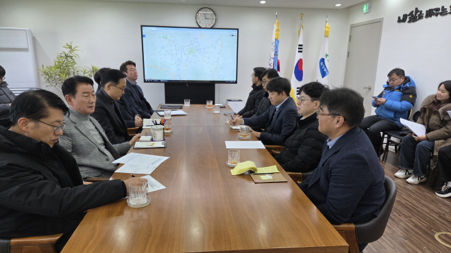 공여지개발과(정부 관계부처 의정부 반환공여구역 현장 방문…의정부시, '실질적 지원 필요' 건의)2-간담회