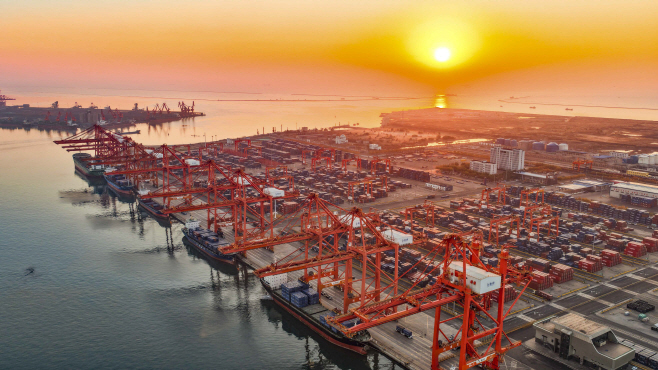 XINHUA PHOTOS OF THE DAY