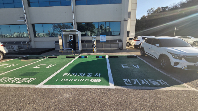(사진)강릉시, 전기차 충전시설 확충으로 청정관광 도시기반 완성 (2)
