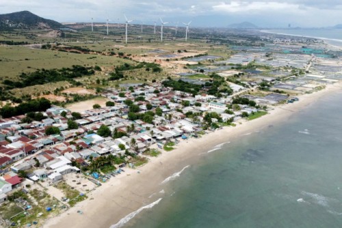 Japan quits Vietnam reactor project, opening door for Korea