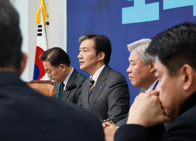 발언하는 조국혁신당 조국 대표<YONHAP NO-1792>