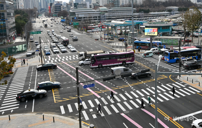고속터미널사거리 횡단보도 개통