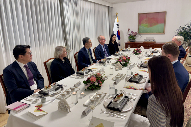 (보도자료 첨부) 미 외교정책위원회(NCAFP) 만찬 사진