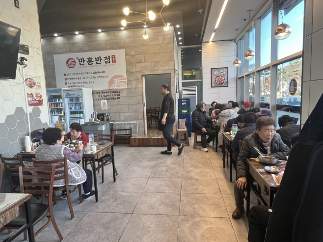 예산군 예산읍 ‘만홍반점’, 지역 이웃 100명에 매달 짜장면 무료 나눔