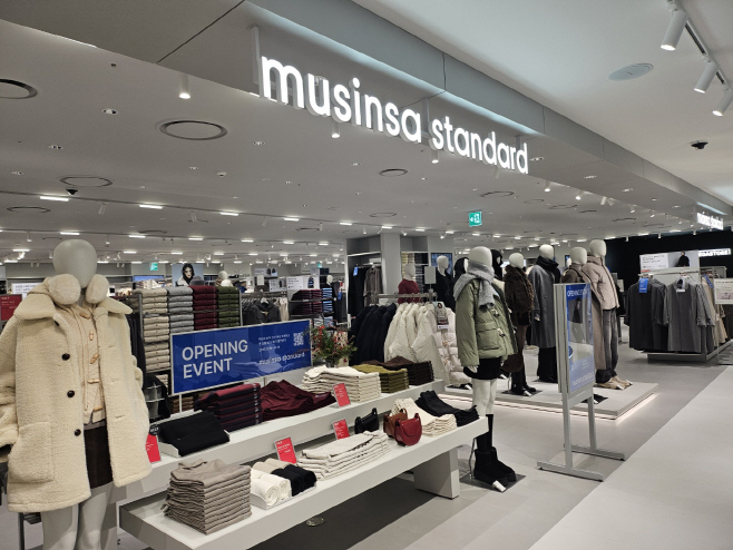 KakaoTalk_20251210_133611499_04