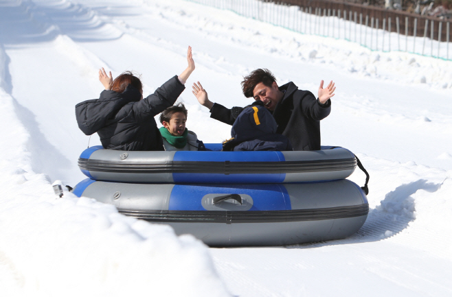4. 에버랜드 눈썰매장 스노우 버스터_익스프레스 코스