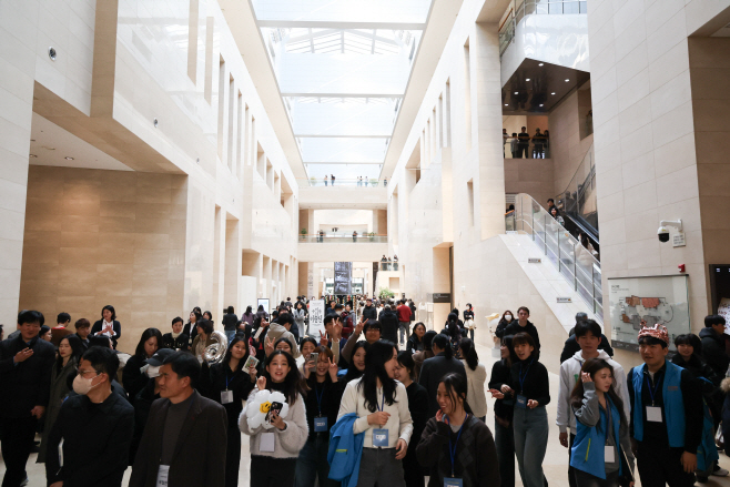 국립중앙박물관 600만 관객 돌파<YONHAP NO-4021>