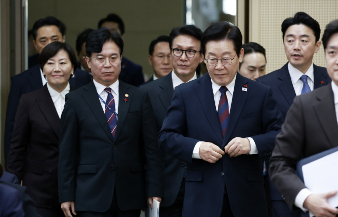 이재명 대통령, 농식품부·노동부 업무보고 입장