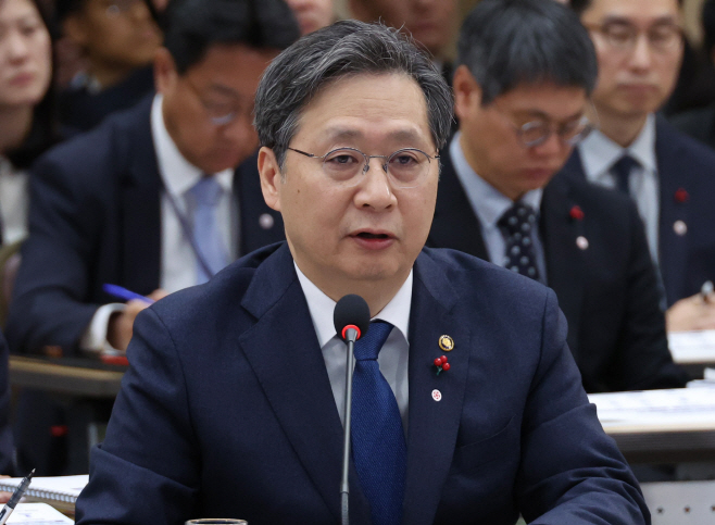 업무보고하는 윤영빈 우주항공청장<YONHAP NO-4759>