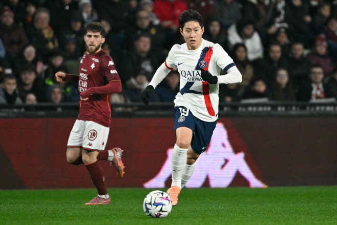 FBL-FRA-LIGUE1-METZ-PSG