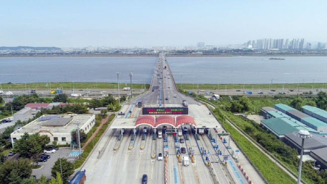 0005224623_001_20251215160113898