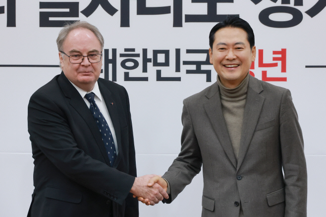 주한 호주대사 만난 장동혁 대표<YONHAP NO-2936>