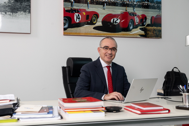 사진 1_에르네스토 라살란드라_ 페라리 최고 연구개발 총괄