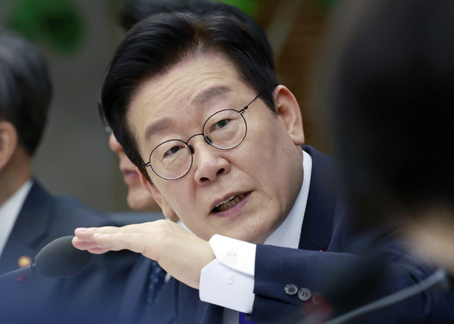 국무회의 발언하는 이재명 대통령<YONHAP NO-2791>