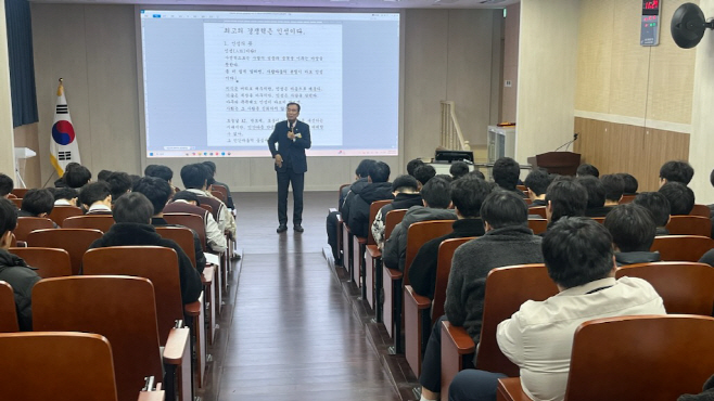 방한일 충남도의원, 충남반도체마이스터고 인성교육 특강