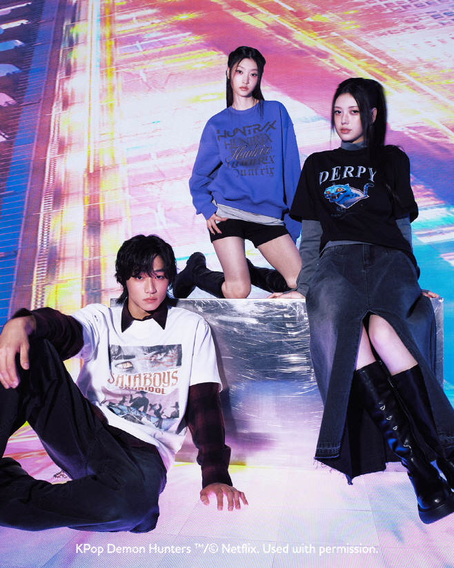 사진 3. 에잇세컨즈 X 케이팝 데몬 헌터스 협업 상품 화보