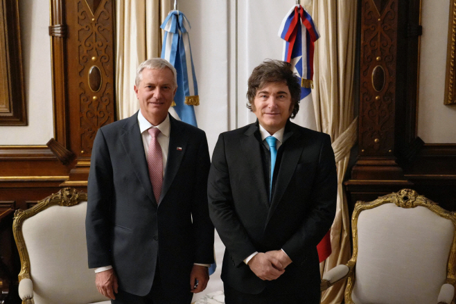 ARGENTINA-CHILE-DIPLOMACY <YONHAP NO-0679> (AFP)
