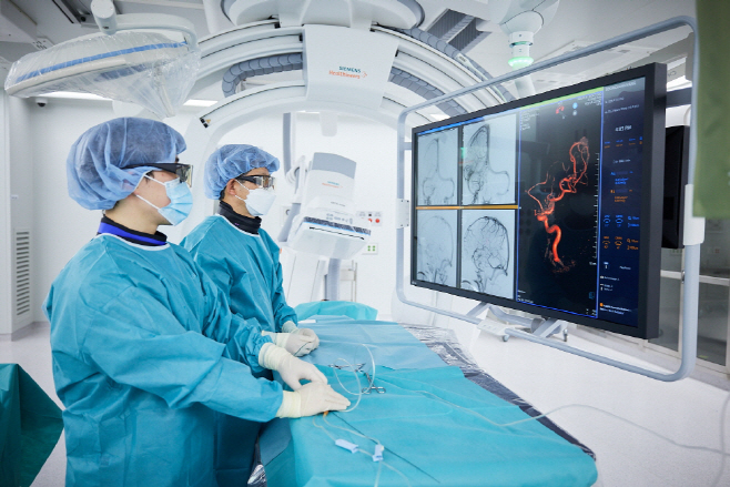 순천향대천안병원 충남권역 심뇌혈관질환센터 뇌혈관 시술 모습f