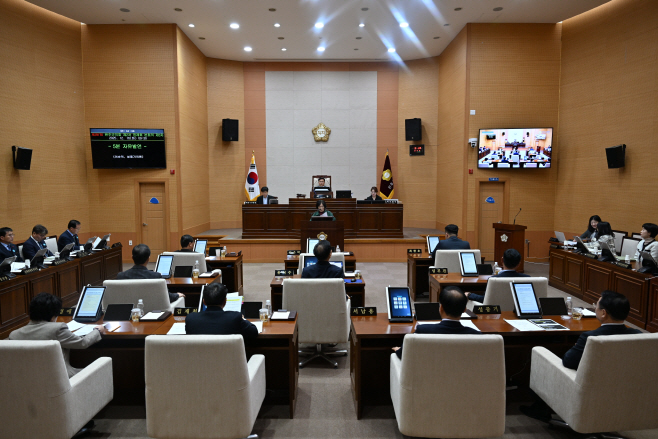 2025년도 회기마무리_정례회 폐회_회의전경