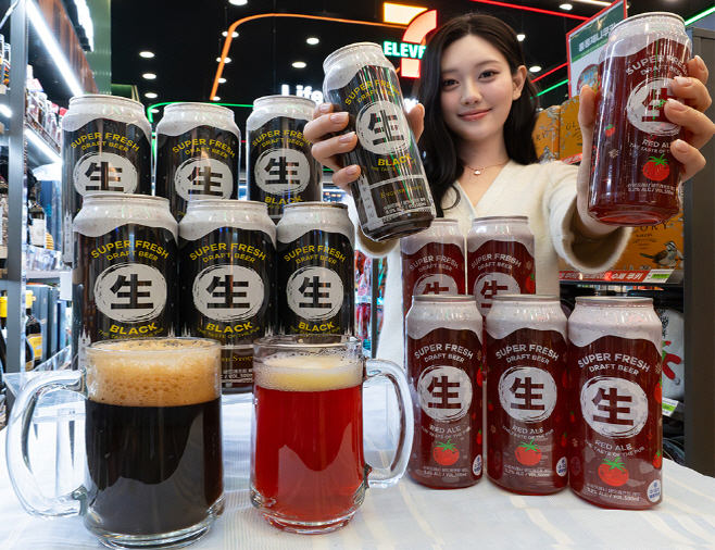 7-11) 투명캔 생맥주 생드래프트블랙, 생드래프트레드 선보여_02