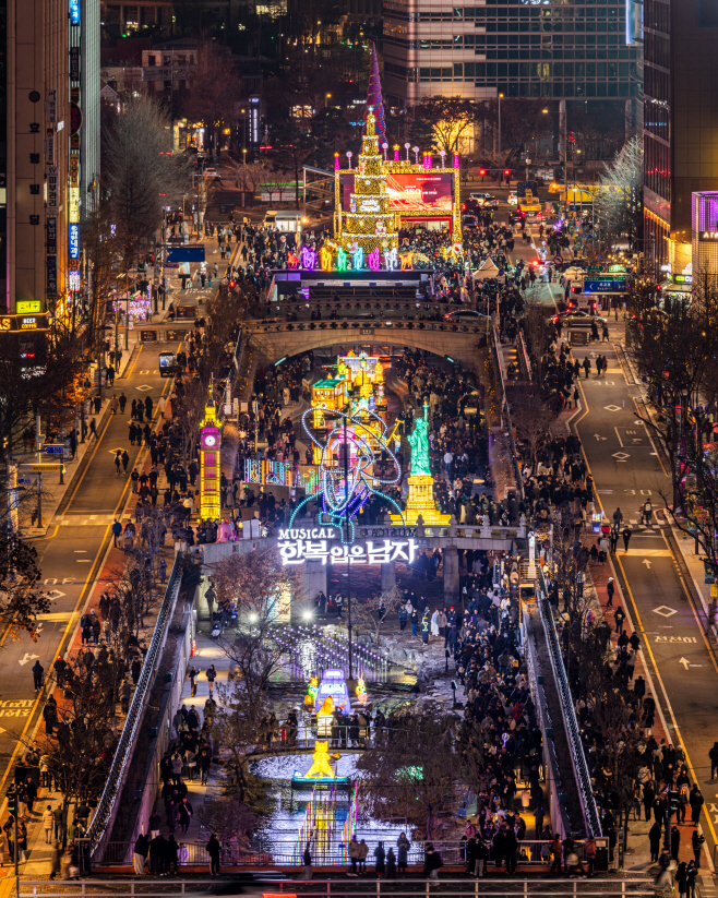 사본 - (사진4) 2025 서울빛초롱축제 청계광장~광교 전경