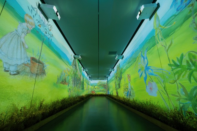 《스틸, 타샤 튜더》 전시 전경, 롯데뮤지엄, 2025. 사진 제공 롯데뮤지엄 (2)