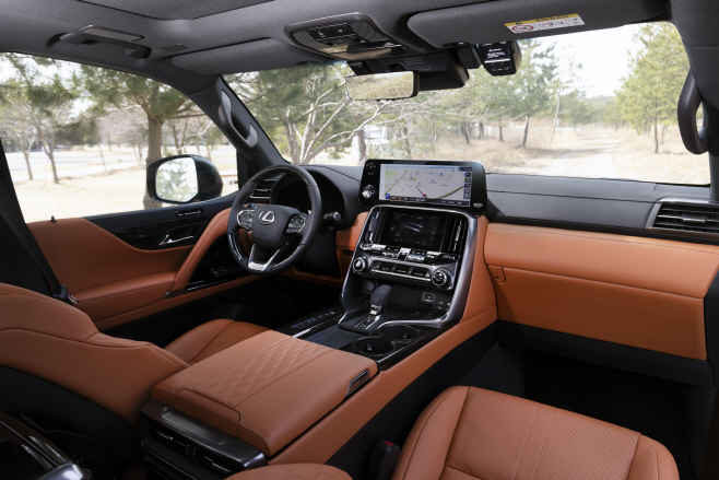 THE ALL-NEW LX 700h 인테리어_1