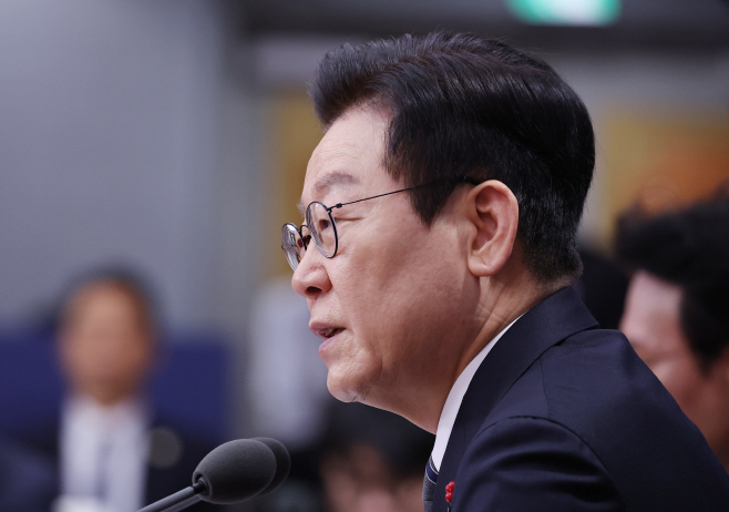 외교-통일 업무보고, 발언하는 이재명 대통령