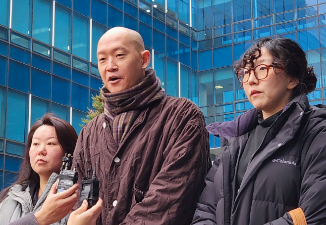 '의료법 위반' 타투이스트 김도윤 2심서 선고유예<YONHAP NO-3620>