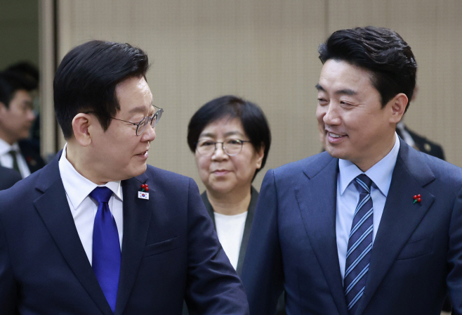 이재명 대통령, 복지부·식약처 업무보고 입장